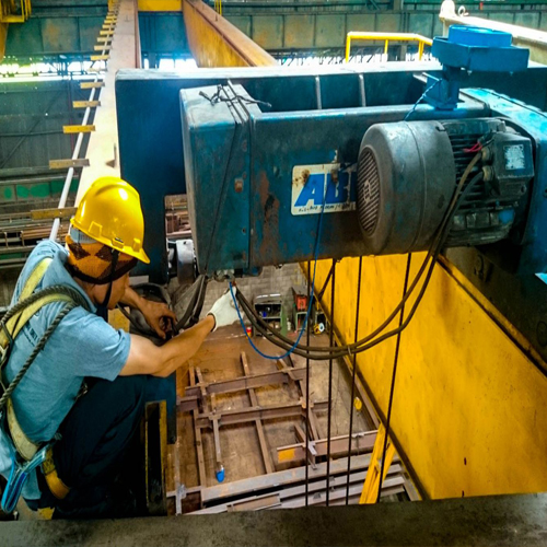 Sự cố v&agrave; c&aacute;ch khắc phục khi sử dụng cầu trục 